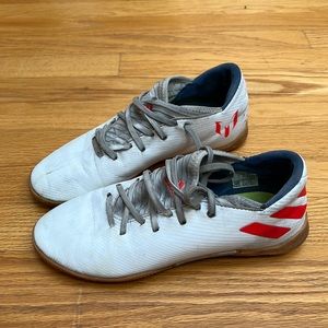 Adidas indoor soccer cleats. Size 5